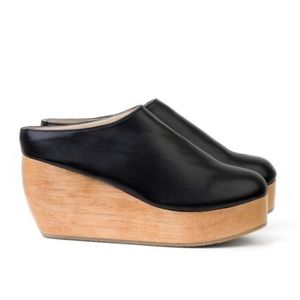 Black clog